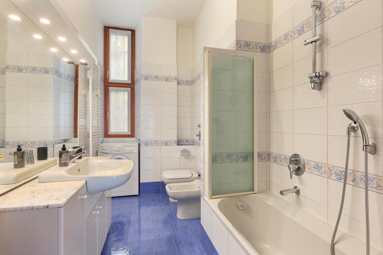Flat In Citylife Near Metro! Mailand Exterior foto